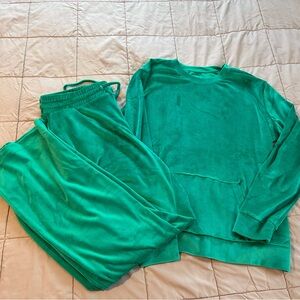 New York & Co Velour Green Lounge Set